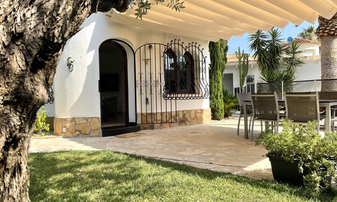 Oliva Villa | Detached CHALET 3 Bedrooms 3 Bathrooms, OLIVA-NOVA!
