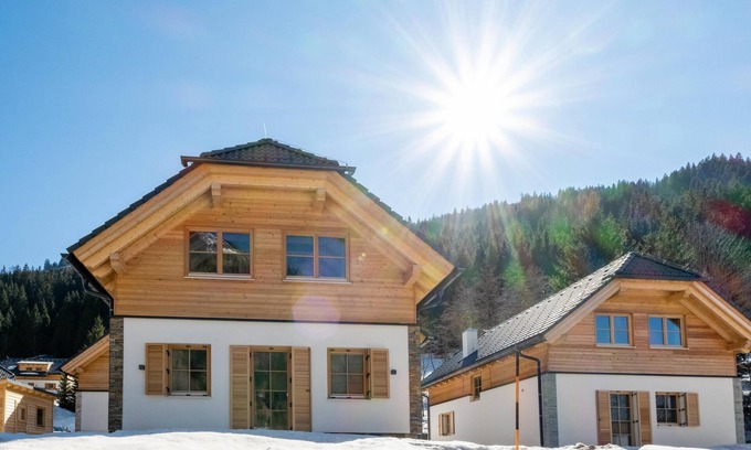 Donnersbachwald Ski Chalet | Detached chalet with sauna by a stream