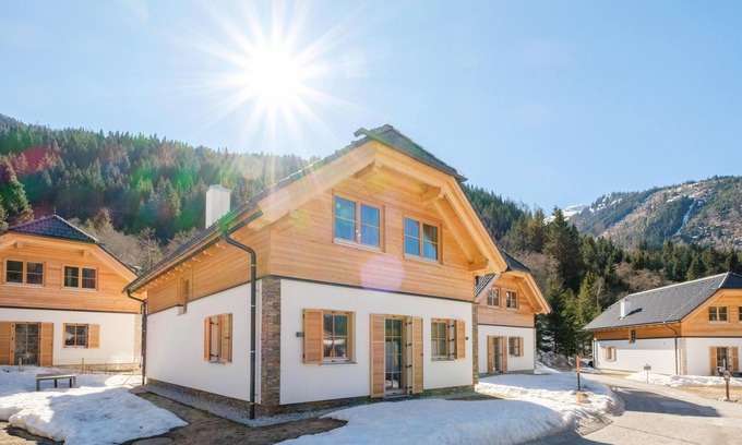 Donnersbachwald Ski Chalet | Detached chalet with a Finnish sauna