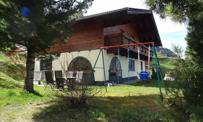 Grossarl Ski Chalet | Detached chalet with garden, wellness and views