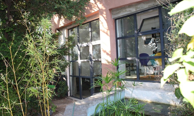 Roucas-Blanc House | Detached house in the garden of a residential area of Marseille