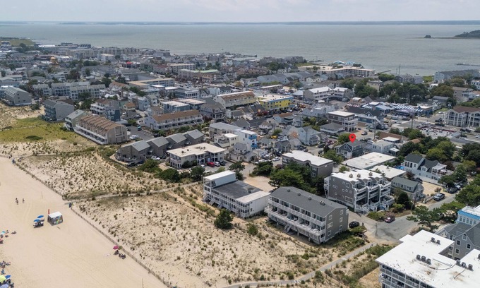 Rehoboth by the Sea Condo | Dewey Beach Pet Friendly Cottage