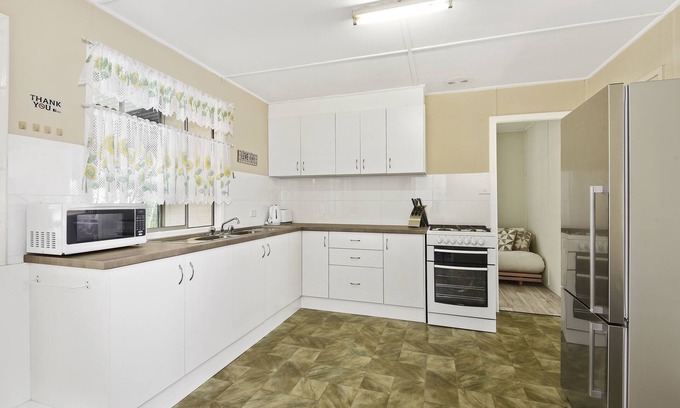 Dunbogan House | Diamond Waters Caravan Park