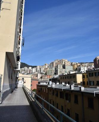 Lagaccio Apartment | Diana Guest House