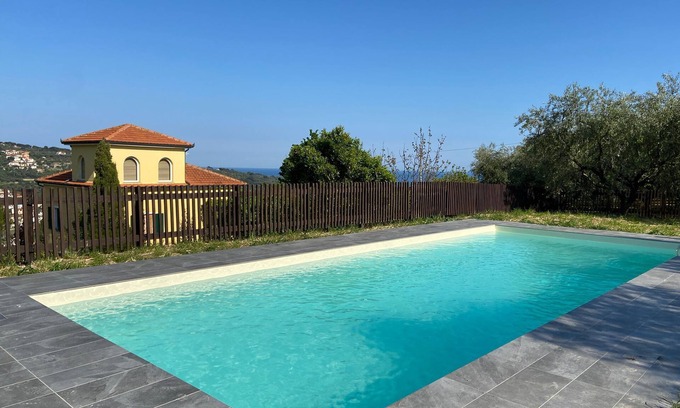 Diano Castello House | DIANO COUNTRY HOUSE exclusive swimming pool uliveto sea view