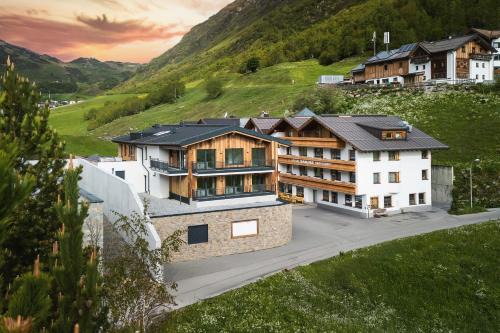Galtur Hotel | Die Sabine & dein Hotel in Galtür