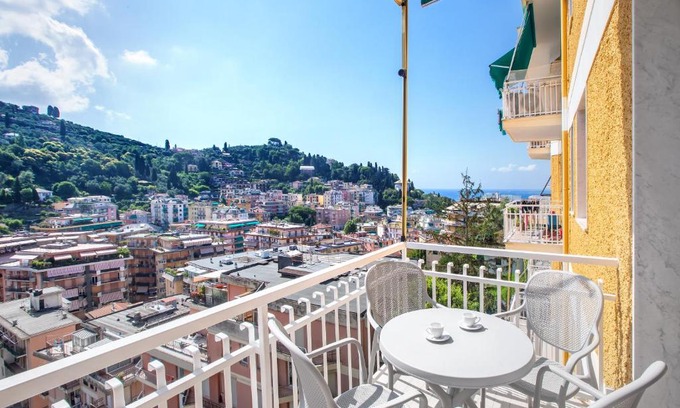 Rapallo Apartment | Dipinto di Blu by PortofinoVacanze