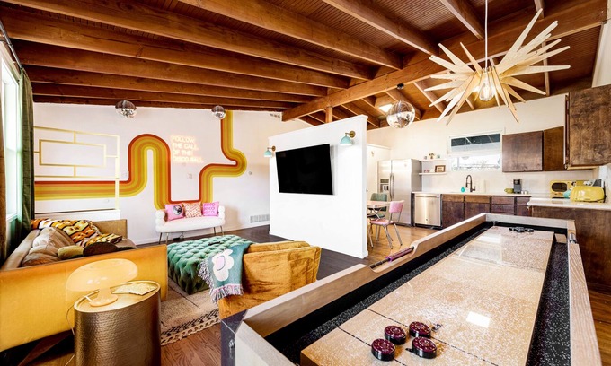 South Westminster House | DiscoDen~Easy Access to Boulder, DT & Red Rocks w/Shuffleboard, Firepit &Murals