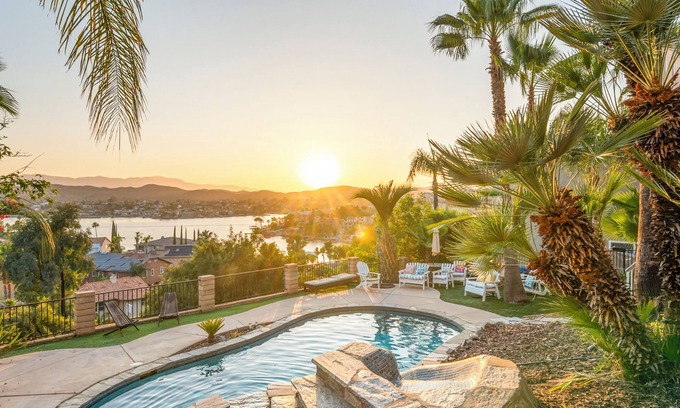 Canyon Lake House | Discover a Private Lake Getaway Oasis in SoCal Wine Country/near Temecula