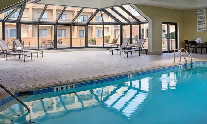 Indianapolis Hotel | Discover Arts & Culture in a Vibrant Setting! Enjoy Indoor Pool! Pets Allowed!