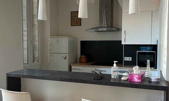 Baille Apartment | Discover Marseille, Olympic sailing and soccer venue.