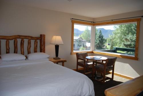 Estes Park Cabin | Discovery Lodge