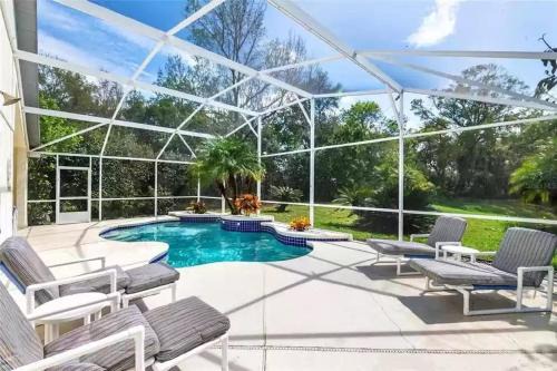 Eagle Pointe South Villa | Disney area 4-bedrooms spacious villa for rent
