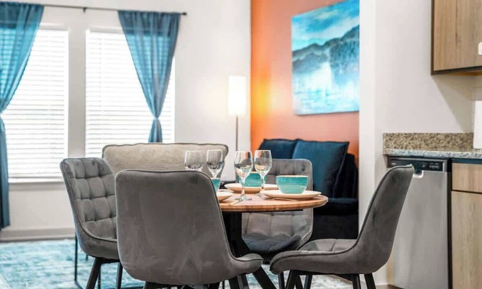 Bay Lake Apartment | Disney Getaway King Bed Pet Friendly Amenities