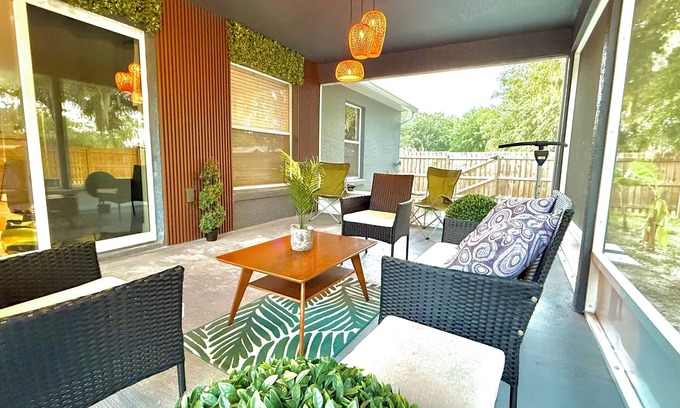 Windwood Bay House | Disney Getaway Oasis with Nature, Fire Pit & BBQ. Family-Friendly Retreat