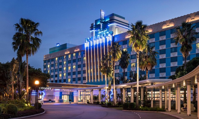 Lantau Hotel | Disney's Hollywood Hotel