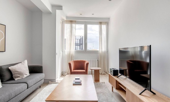 Almagro Apartment | Divine Almagro 2BR w/Elevator, near Dining & Stores, by Blueground