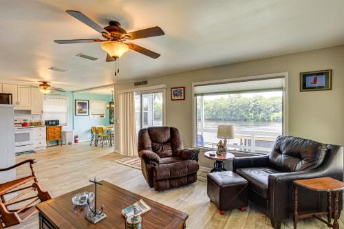 Old Town House | Dock and Screened Porch Suwannee River Retreat!