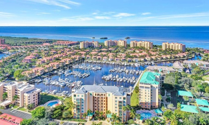 Burnt Store Marina Condo | Dockside Delight - At Burnt Store Marina