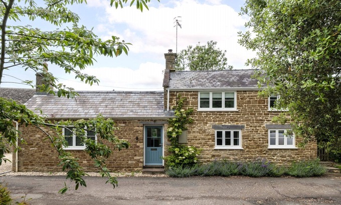 Moreton-in-Marsh Cottage | Dog friendly cottage - Macs Leap