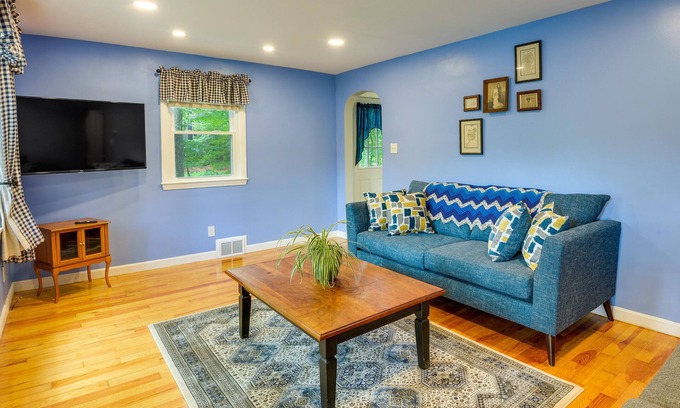 Leominster House | Dog-Friendly Fitchburg Vacation Rental, Hike & Ski