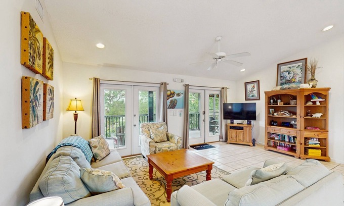 Indian Pass House | Dog-friendly home near the beach with spacious living area, porch & sundeck