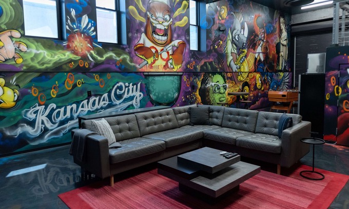 Crossroads Arts District House | Dojo on Oak - 2700 sq foot custom luxury space