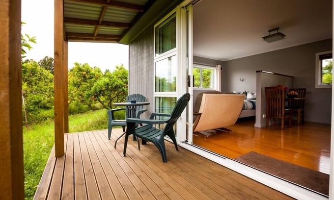 Kerikeri Cottage | DoLittle Cottage on organic citrus orchard, farm animals, pool, total bliss