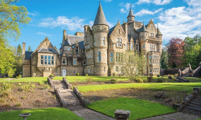 Dollar Other | DOLLARBEG CASTLE - The Tower - Luxury Apartment