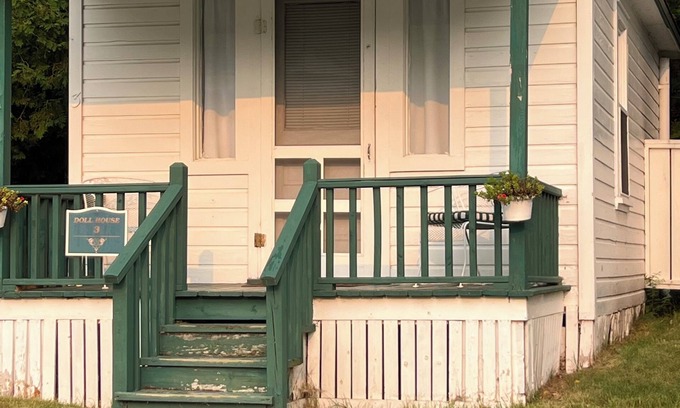 Onekama House | Dollhouse 3 at Portage Point Resort