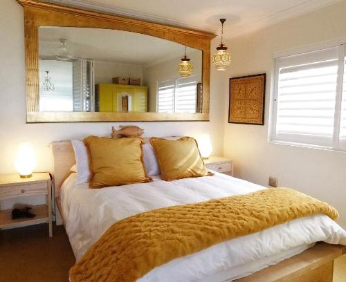 Mouille Point Bed & Breakfast | Dolphin Inn Guesthouse