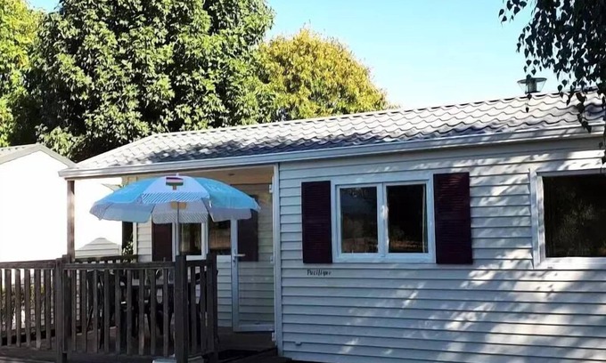 Saint-Symphorien-de-Thenieres House | Domaine Relais du Lac * - Mobil home 4 people