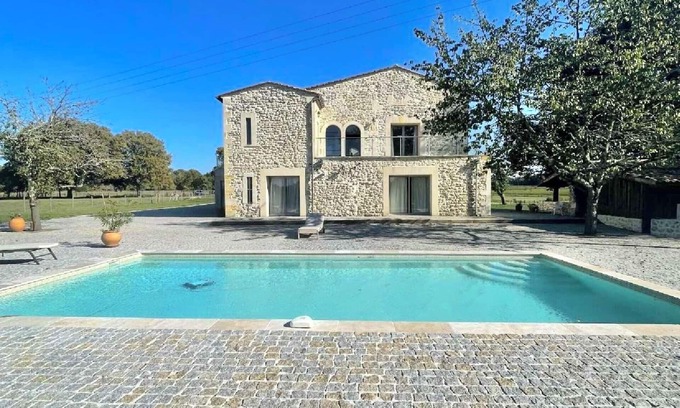 Saint-Sulpice-et-Cameyrac House | Domaine en pleine nature à seulement 15 minutes de Bordeaux !