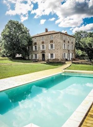 Sugeres House | Domaine de Maisonneuve
