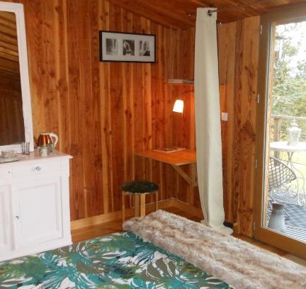 Dore-lʼEglise Bed & Breakfast | Domaine de Sault