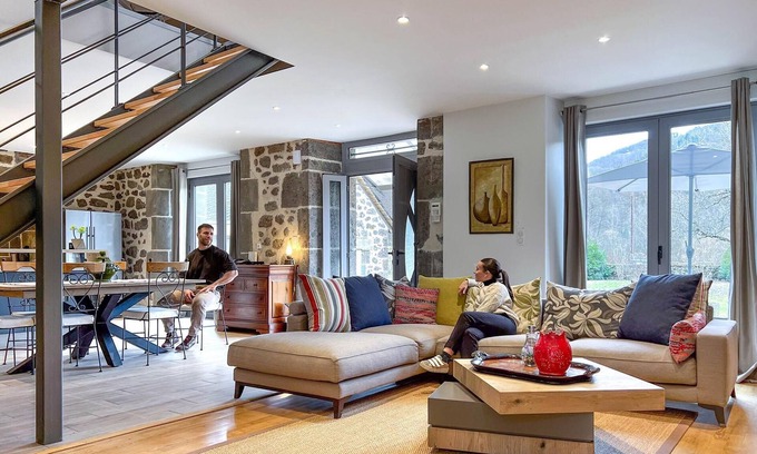 Velzic House | Domaine des 5M, Authenticity and Elegance in the heart of Cantal