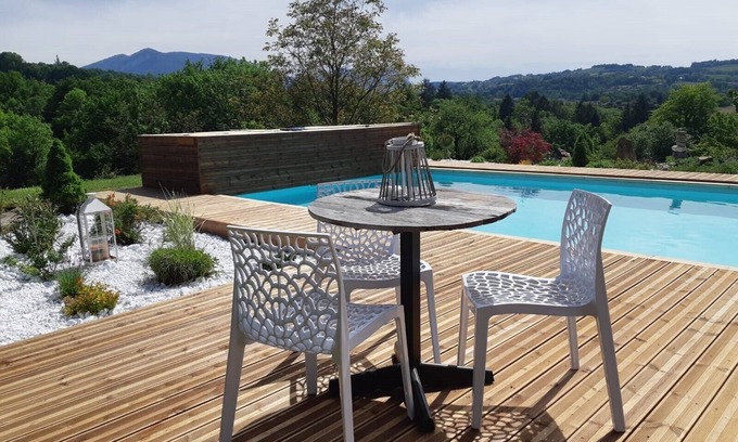 Chapeiry House | Domaine du Vieux Noyer