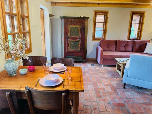 Faszcze House | Domy w Lipowie - dom różowy