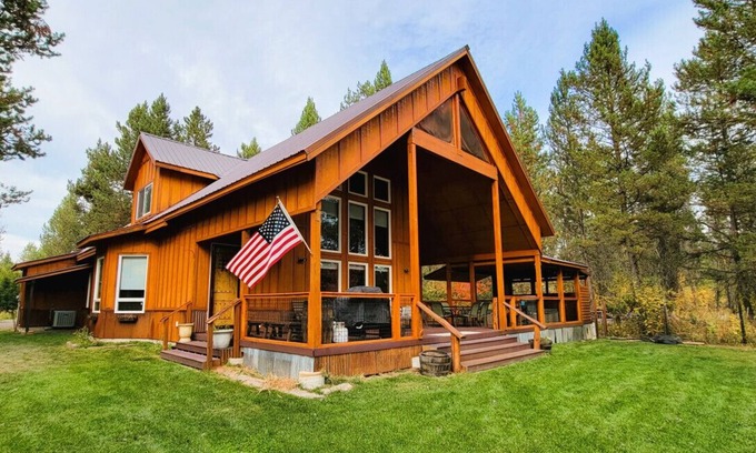 Donnelly Cabin | Donnelly Cabin | Hot Tub, Fire Pit, Near Lake Fun