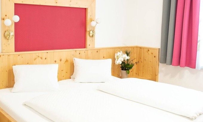 Feldkirchen in Kaernten Bed & Breakfast | Doppelzimmer, Dusche, WC - Pension Fischinger