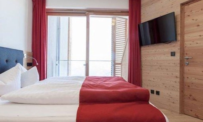 Bodensdorf House | Doppelzimmer Sonnblick - Alpinhotel Pacheiner