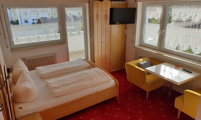 Meersburg Bed & Breakfast | Doppelzimmer 2 - Gästehaus am Lindenweg