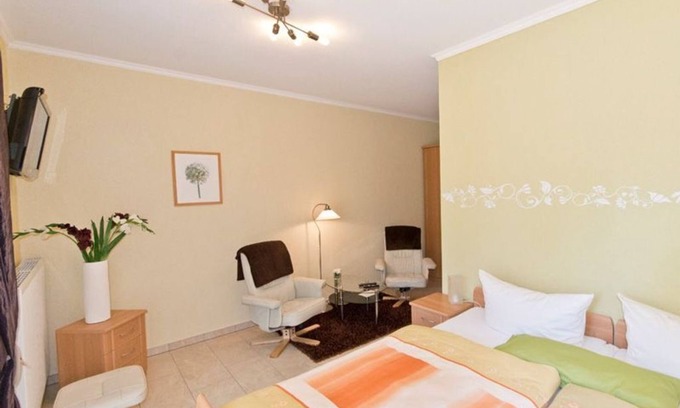 Markische Heide Apartment | Doppelzimmer 6 - Pension am Hasenberg
