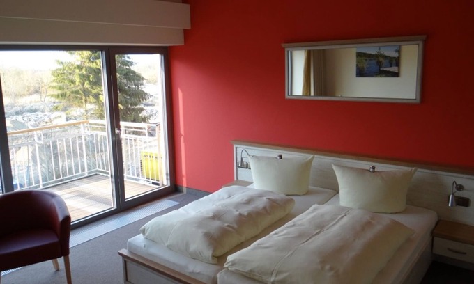 Liepen House | Doppelzimmer Deluxe mit Balkon - Hotel & Restaurant Am Peenetal