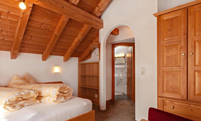 Mathon Apartment | Doppelzimmer Nr. 107 - Edelweißhof, Mathon