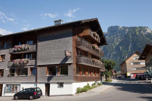 Mellau House | Dorfgasthof Adler