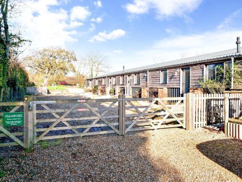 Ningwood House | Dornfelder - Ukc3209