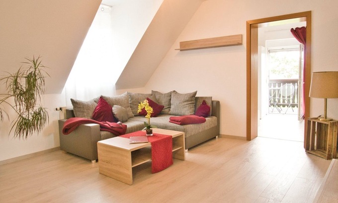 Sommerhausen Apartment | Dornfelder" vacation apartment (65sqm)