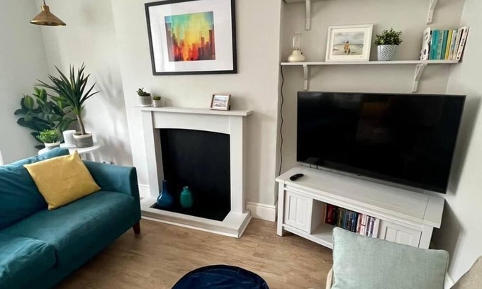 Boscombe Apartment | Dorset family friendly home for beach and forest