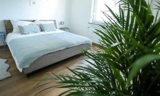 Lechhausen-Ost Apartment | ☆ Double Apartment ☆ 3 King Beds|Kitchen|Parking